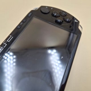 Sony PSP 2004 Slim & Lite Nera + 4GB Caricatore