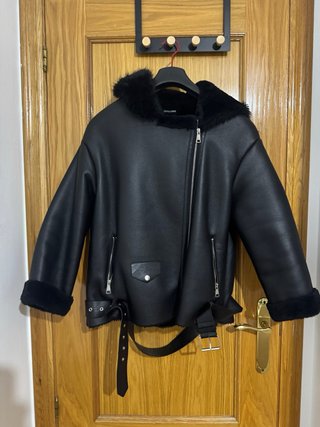 Chaqueta Estilo Peluche Negra