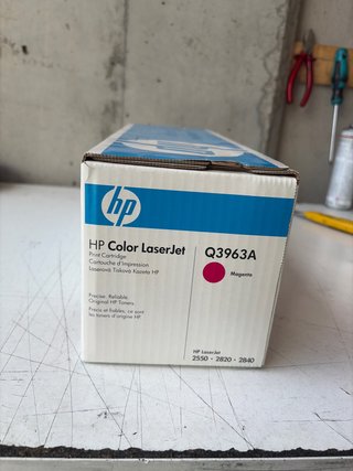 Tóner HP Color LaserJet Q3963A Magenta