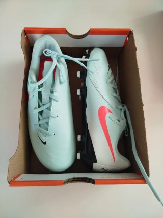 Botas de fútbol Nike niño/a
