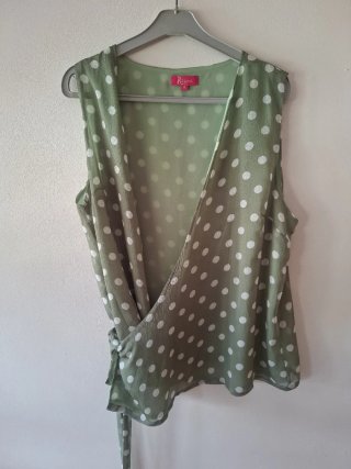 Blusa verde lunares Roly