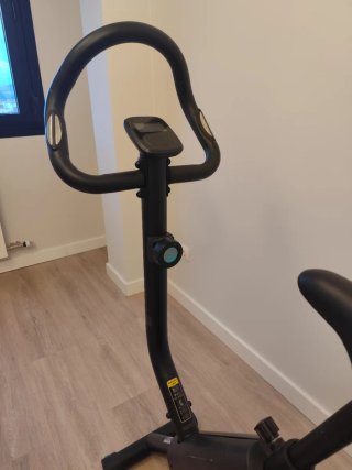 Bicicleta estática Domyos Essential 04