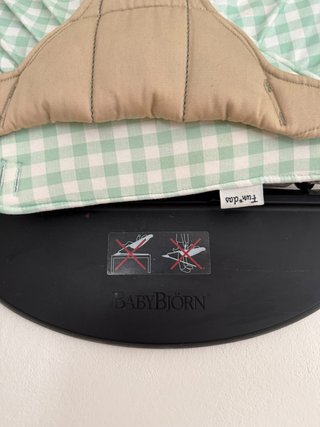 Hamaca BabyBjörn con Funda de Cuadros