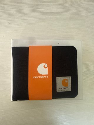 Cartera Carhartt Negra con Naranja