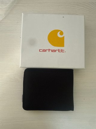 Cartera Carhartt Negra con Naranja