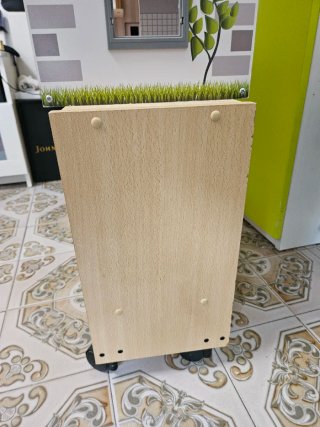 Casita de muñecas de madera