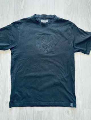 Camiseta negra de manga corta de Nirvana