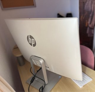 HP All-in-One 24” | i3 7ª Gen | 8GB RAM | 1TB