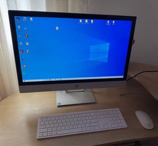 HP All-in-One 24” | i3 7ª Gen | 8GB RAM | 1TB