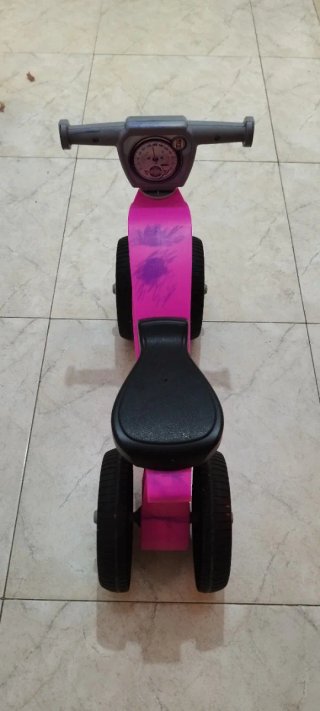 Moto correpasillos infantil rosa