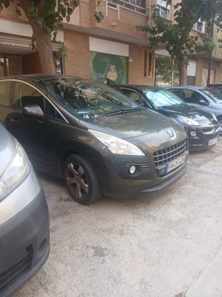 Peugeot 3008 2011