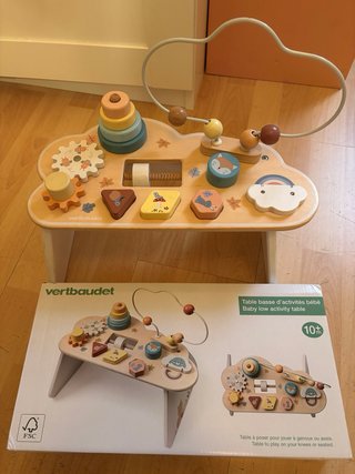 Mesa de actividades de madera Vertbaudet