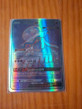 Carta Pokémon Nihilego GX