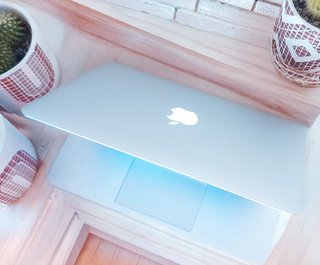 MacBook Air 11" 2015 8GB RAM 256GB SSD Windos 11
