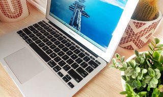 MacBook Air 11" 2015 8GB RAM 256GB SSD Windos 11