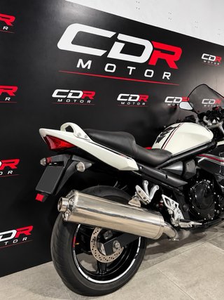 SUZUKK GSX650F 2011 89.760 KMS