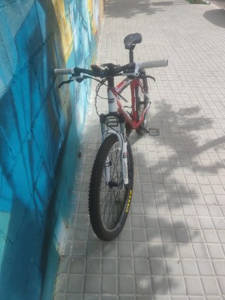 Bicicleta de Montaña Conor Rojade la marca Connor