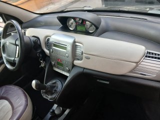 Lancia Ypsilon 2013