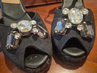 Cuñas Negras Gioseppo Talla 40