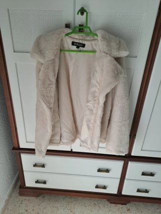 Chaqueta de pelo beige Bit & Noless