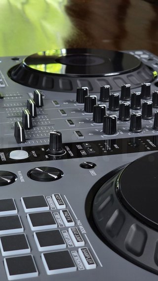 Controladora​ Pioneer DJ DDJ-FLX6 GT + Walkasse