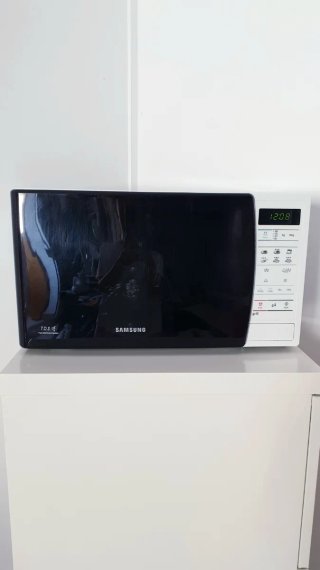 MICROONDAS SAMSUNG 20 L CON GRILL INTEGRADO