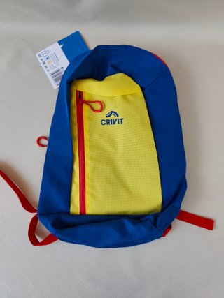 Mochila Crivit infantil azul y amarilla