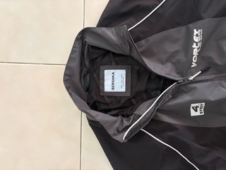 Chaqueta Bershka VORTEX