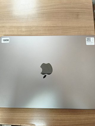 MacBook Pro 16 GB RAM 14" 2021 Apple M1 Pro 8-Core SSD 512 GB
