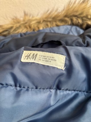 Abrigo Azul con Capucha