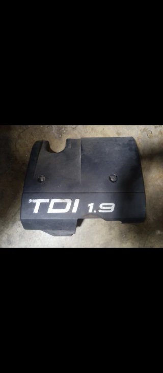 Tapa motor TDI 1.9 Audi A4 b5 AFN