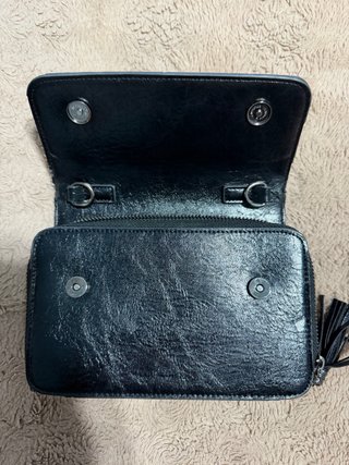 Bolso de fiesta negro con flecos