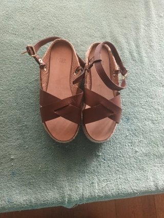 Sandalias Hoss Intropia Marrones