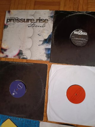 DRUM & BASS. 13 VINILOS. PACK+REGALO 5€ Sueltos