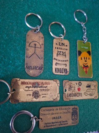 Lote Llaveros RETRO de CHAPA años '80 COLECCION