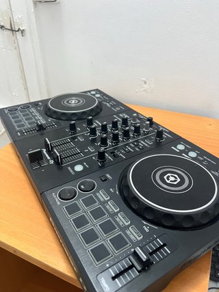 Controladora DJ Pioneer DDJ-400