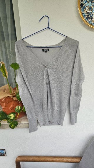 Chaqueta gris manga larga