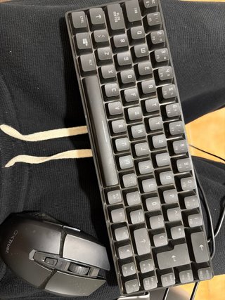 Teclado gamer KROM +raton gamer GXTrust