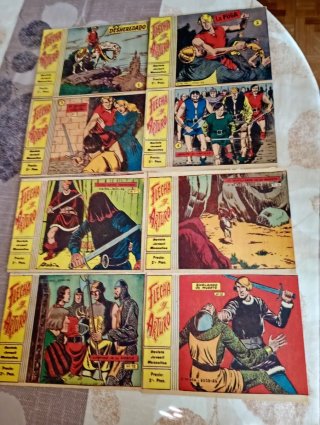 8 tebeos antiguos FLECHA Y ARTURO