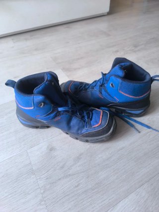 Botas de Montaña/Trecking Talla 37.5 waterpoof