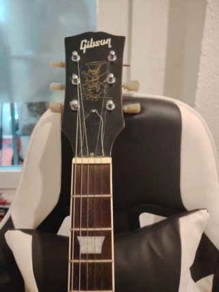 Guitarra Eléctrica Roja