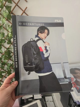 Carpeta Fila BTS Jungkook