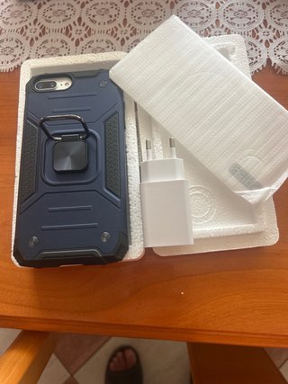 iPhone 7 Plata 32GB + Funda Protectora