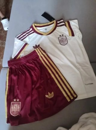 Conjunto niño/a España 2 estrellas Adidas. T.24