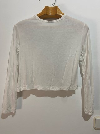 Camiseta Zara Art is Written