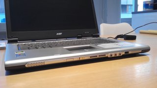 Portátil ACER Aspire 3003