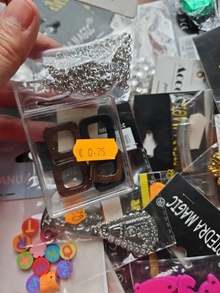 Lote 3 de accesorios para manualidades y bisutería