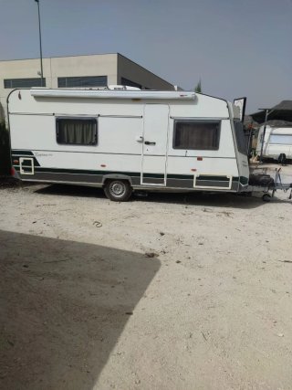 caravana Chateou 490