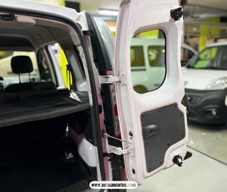 RENAULT KANGOO 5 PLAZAS CON 2 AÑOS DE GARANTIA
