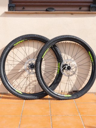 Juego ruedas MTB SUNRinglé Düroc 30 STR 27,5"